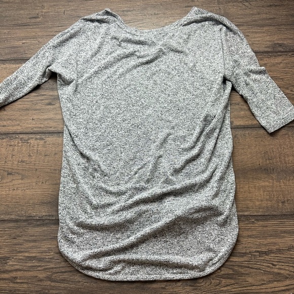 Express Charcoal Knit Top XS - Picture 3 of 3